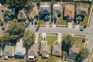 Florida Landlord Insurance Costs: Orlando vs. Tampa Comparison