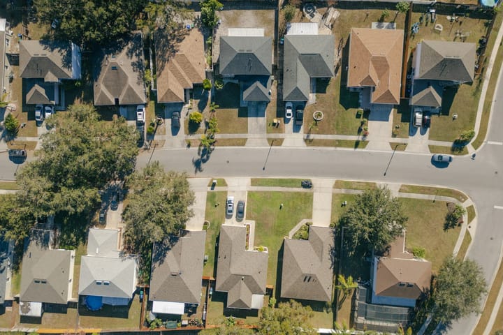 Florida Landlord Insurance Costs: Orlando vs. Tampa Comparison